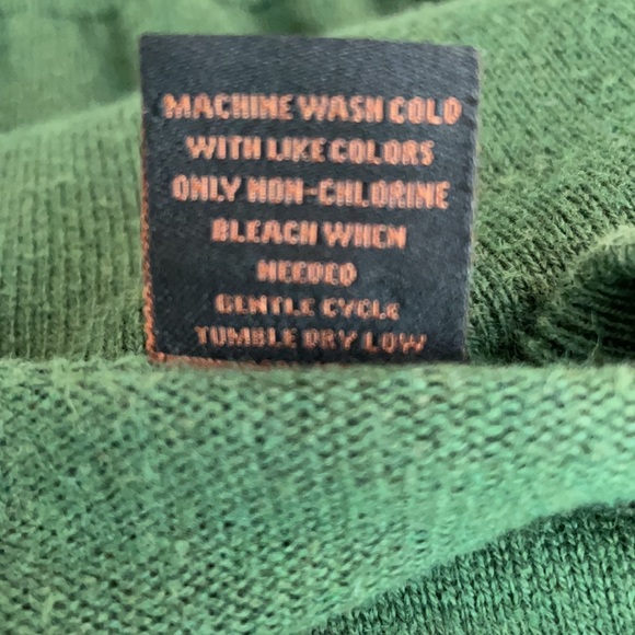 Men's green v-neck sweater - Picture 4 of 5